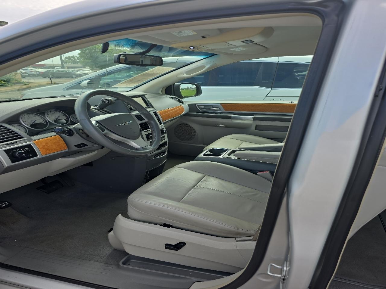 Chrysler Town & Country 4dr Wgn Limited 2008