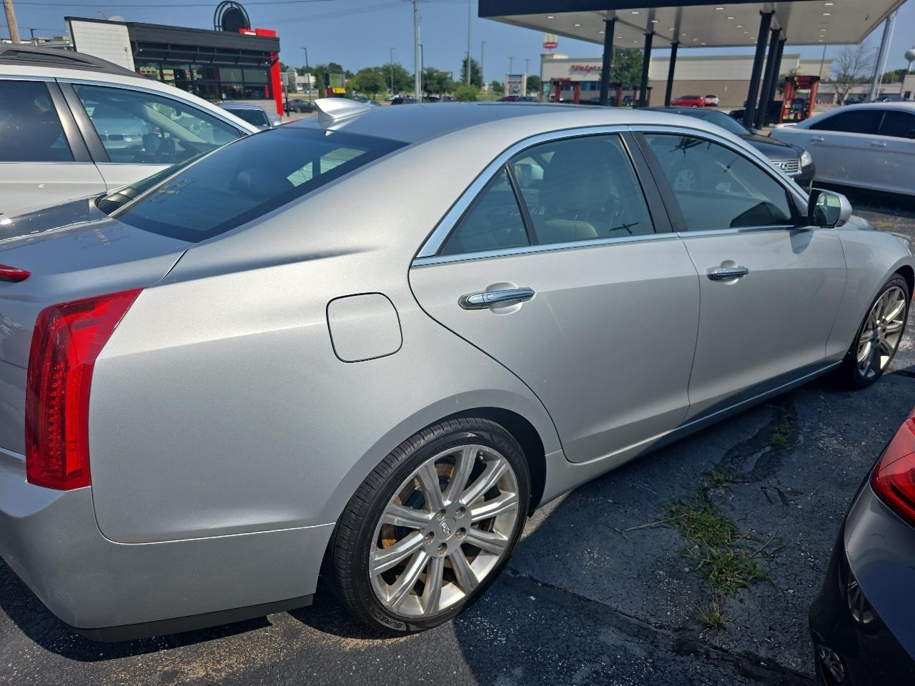 Cadillac ATS Sedan 4dr Sdn 2.5L Luxury Collection RWD 2016