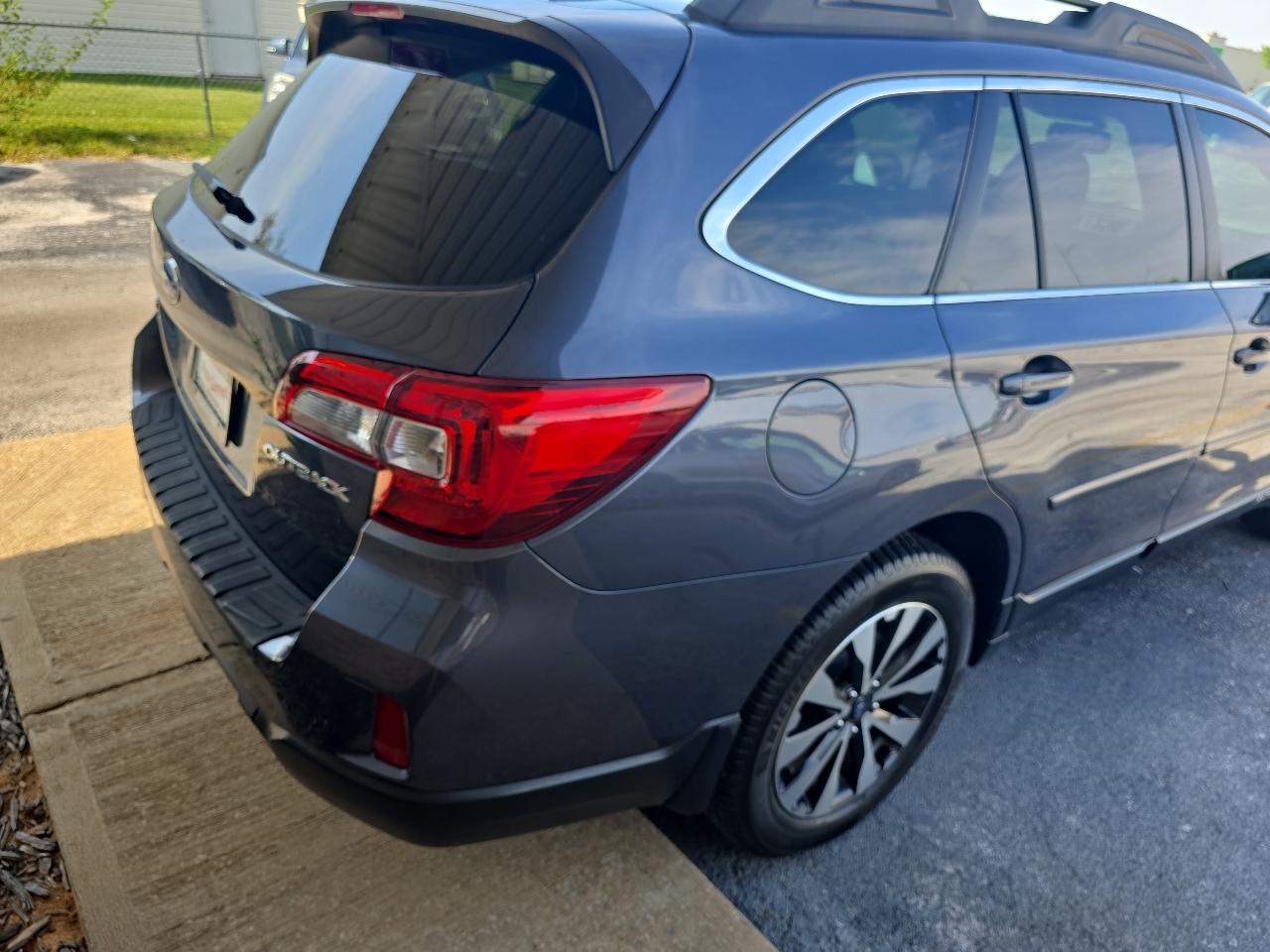 Subaru Outback 4dr Wgn 2.5i Limited 2016