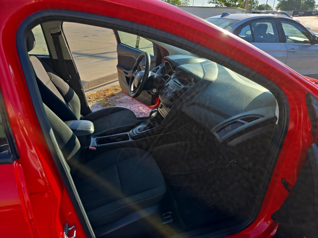 Ford Focus 5dr HB SE 2016