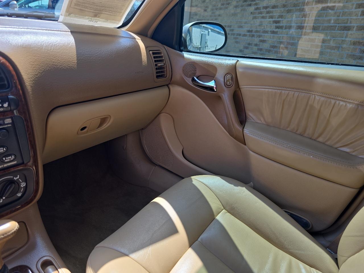 Saturn LS LS2 Auto 2000