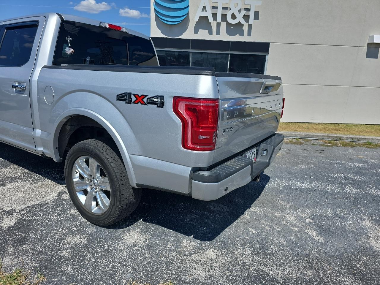 Ford F-150 4WD SuperCrew 145" King Ranch 2015