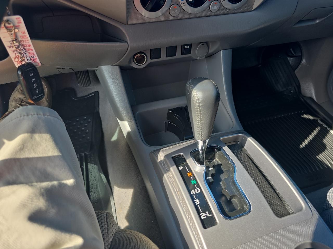 Toyota Tacoma 2WD Double V6 AT PreRunner (Natl) 2009