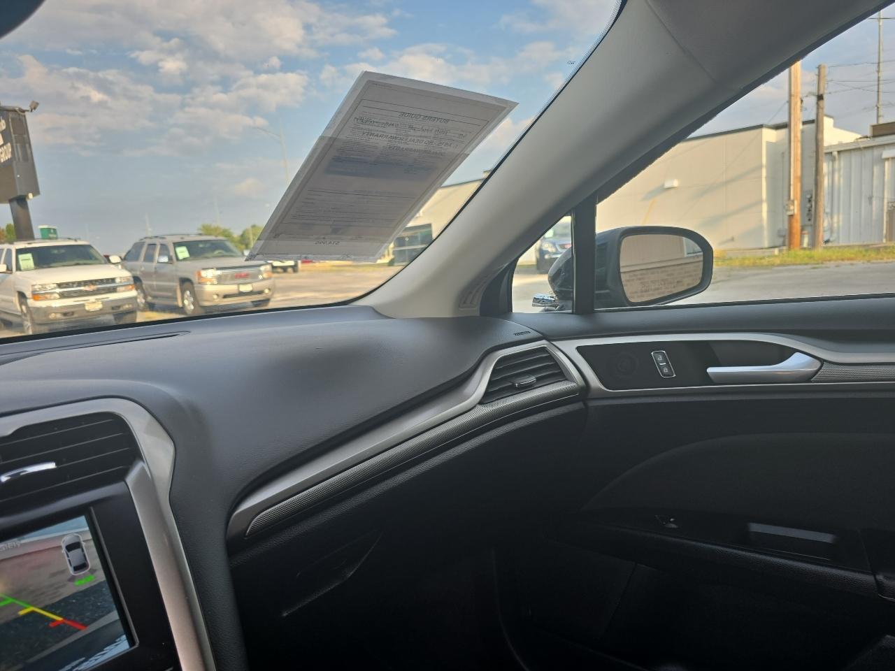 Ford Fusion Hybrid SE FWD 2019