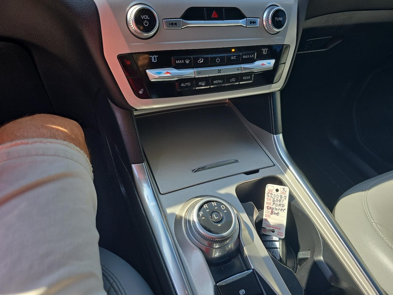 Ford Explorer XLT 4WD 2021