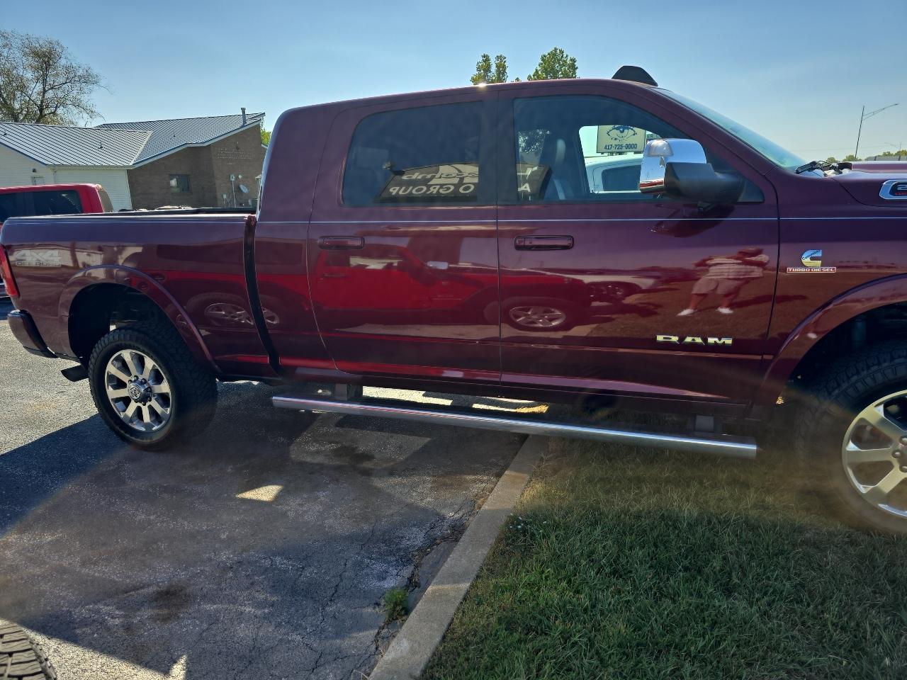 RAM 2500 Laramie 4x4 Mega Cab 6'4" Box 2019