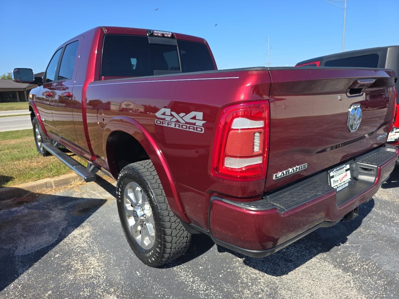 RAM 2500 Laramie 4x4 Mega Cab 6'4" Box 2019