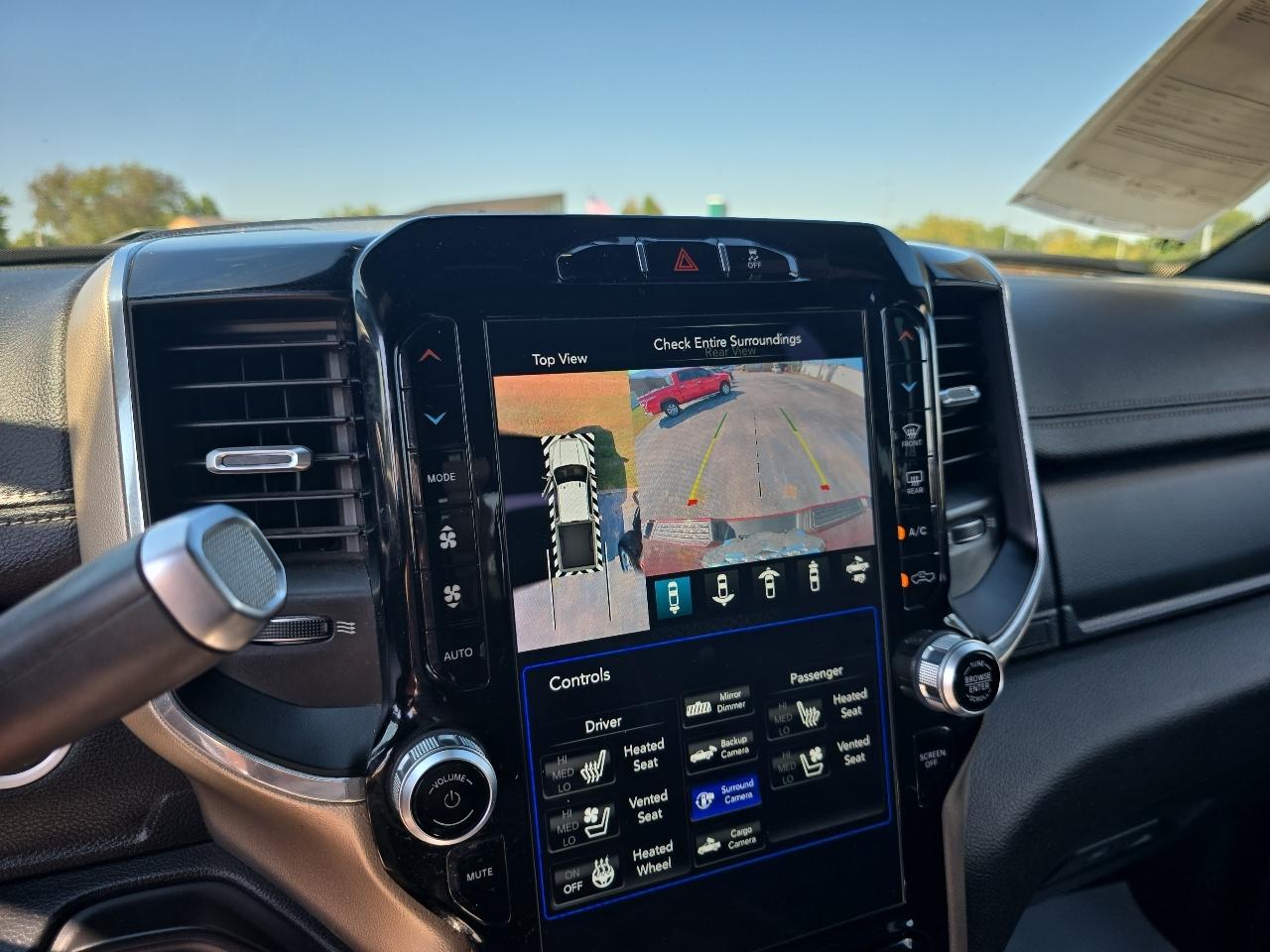 RAM 2500 Laramie 4x4 Mega Cab 6'4" Box 2019