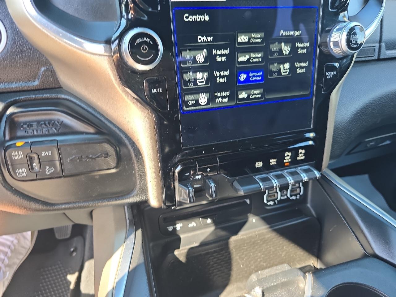 RAM 2500 Laramie 4x4 Mega Cab 6'4" Box 2019