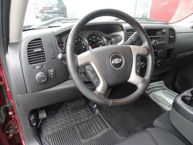 Chevrolet Silverado 1500 4WD Ext Cab 143.5" LT 2013