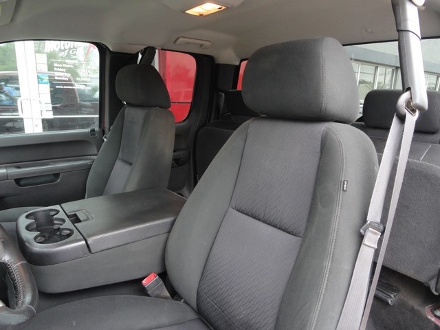 Chevrolet Silverado 1500 4WD Ext Cab 143.5" LT 2013