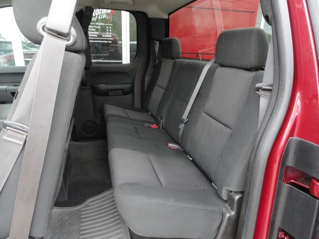 Chevrolet Silverado 1500 4WD Ext Cab 143.5" LT 2013