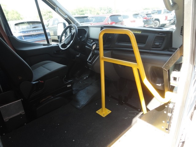 Ford Transit Cutaway T-350 RWD DRW 138" WB 9950 GVWR 2022