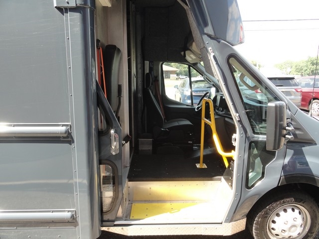 Ford Transit Cutaway T-350 RWD DRW 138" WB 9950 GVWR 2022