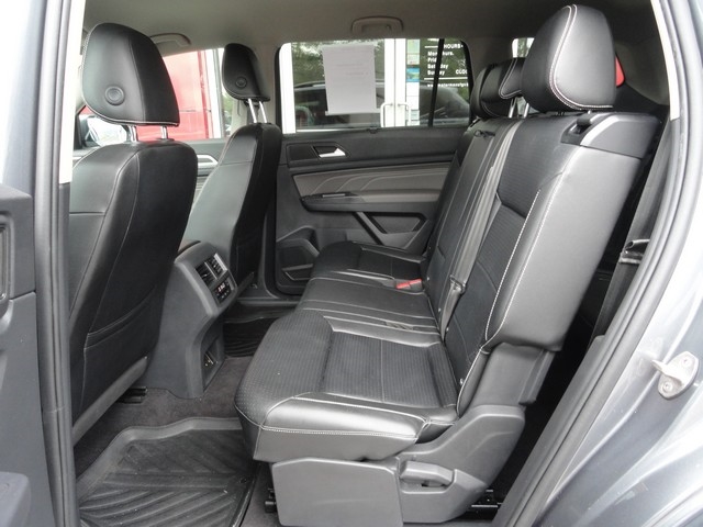 Volkswagen Atlas 2021.5 3.6L V6 SE w/Technology 4MOTION 2021