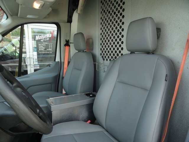 Ford Transit Van T-350 148" Med Rf 9500 GVWR Sliding RH Dr 2019