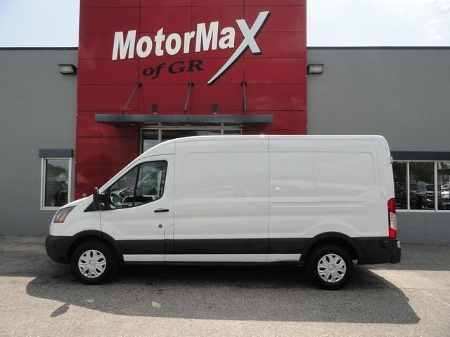 Ford Transit Van T-350 148" Med Rf 9500 GVWR Sliding RH Dr 2019