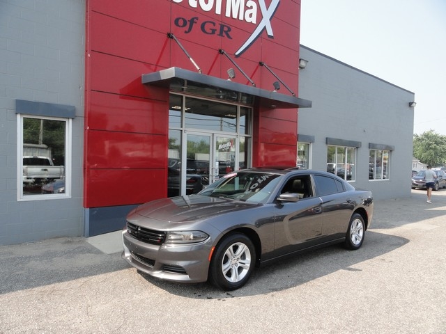 Dodge Charger SXT RWD 2020