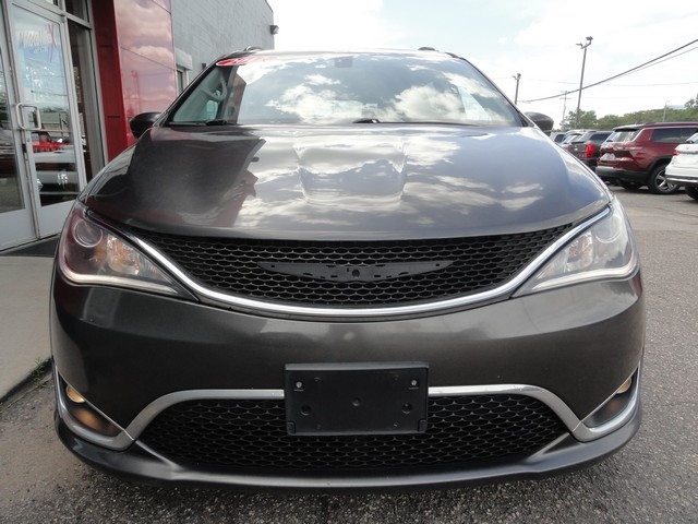 Chrysler Pacifica Touring-L Plus FWD 2017