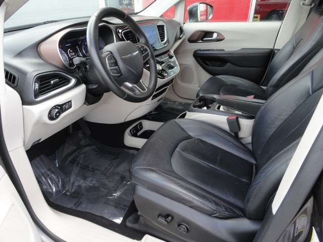 Chrysler Pacifica Touring-L Plus FWD 2017