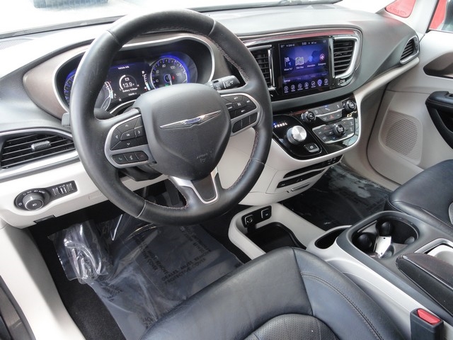 Chrysler Pacifica Touring-L Plus FWD 2017