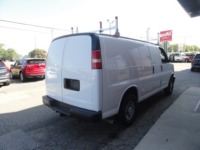 Chevrolet Express Cargo Van RWD 2500 135" 2019