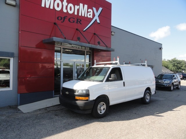 Chevrolet Express Cargo Van RWD 2500 135" 2019
