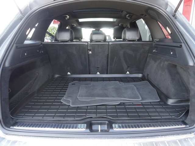 Mercedes-Benz GLC GLC 300 4MATIC SUV 2018