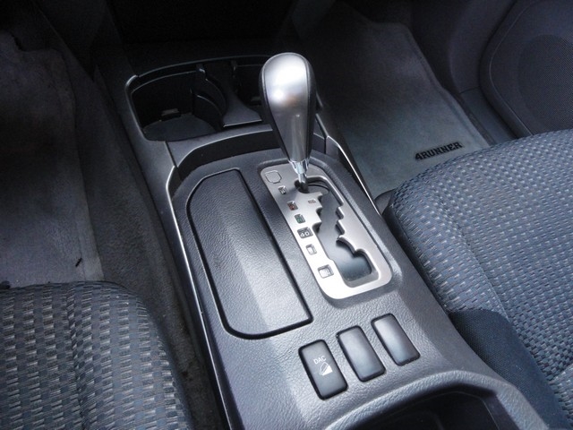 Toyota 4Runner 4dr SR5 V6 Auto 4WD (Natl) 2006