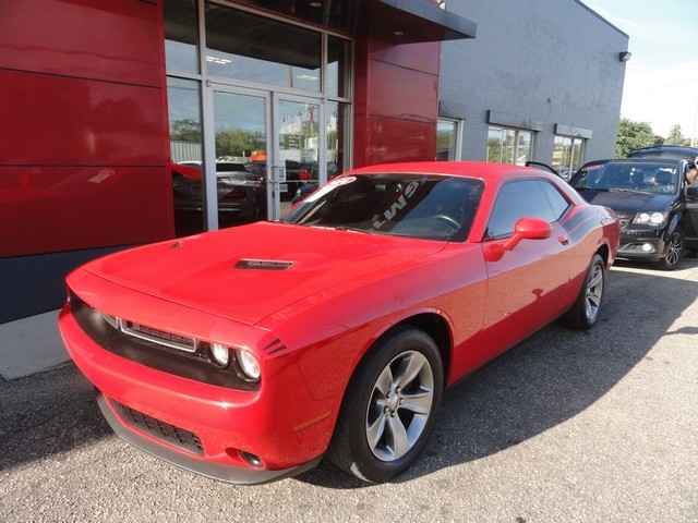Dodge Challenger 2dr Cpe SXT 2016