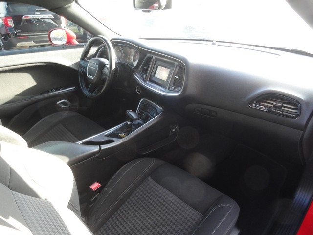 Dodge Challenger 2dr Cpe SXT 2016