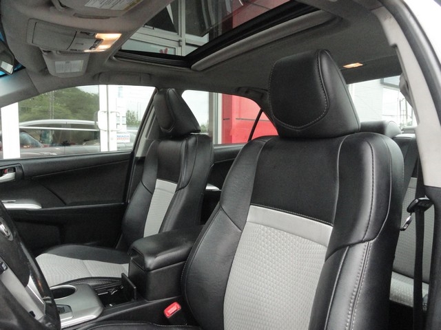 Toyota Camry 2014.5 4dr Sdn I4 Auto SE Sport (Natl) 2014