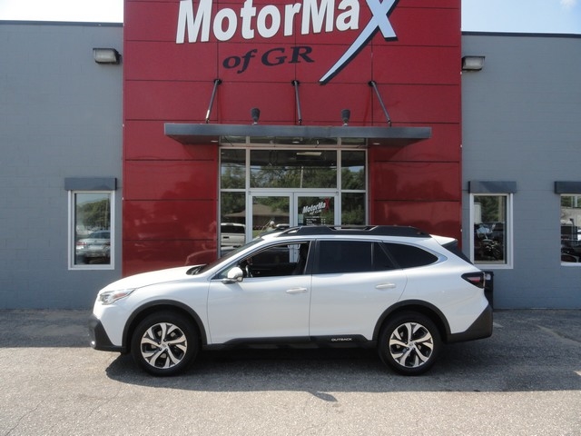 Subaru Outback Limited CVT 2022