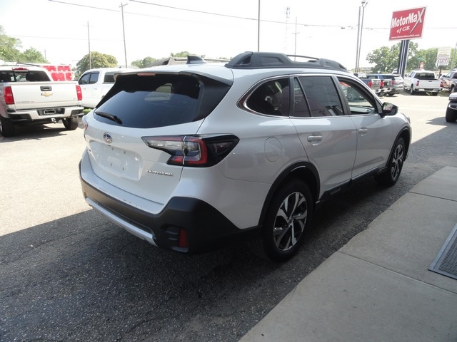 Subaru Outback Limited CVT 2022