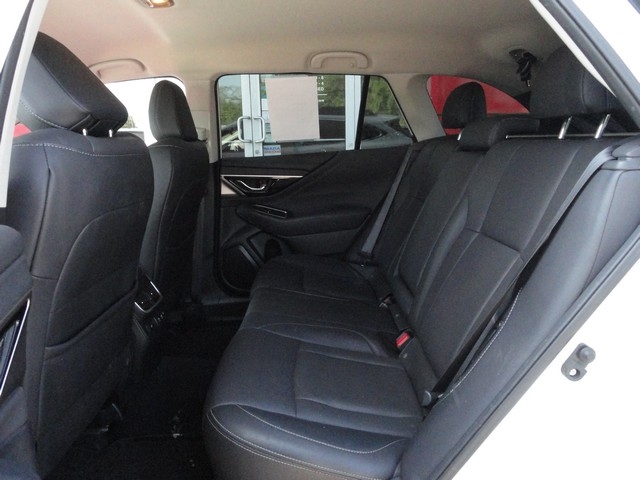 Subaru Outback Limited CVT 2022