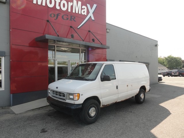 Ford Econoline Cargo Van E-250 2002