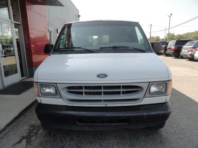 Ford Econoline Cargo Van E-250 2002