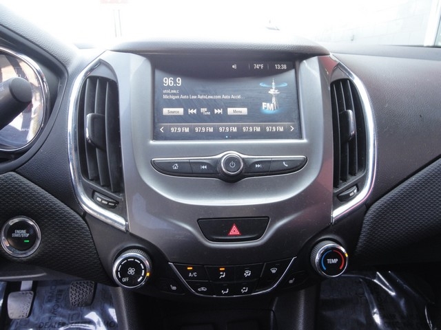 Chevrolet Cruze 4dr HB 1.4L LT w/1SC 2017