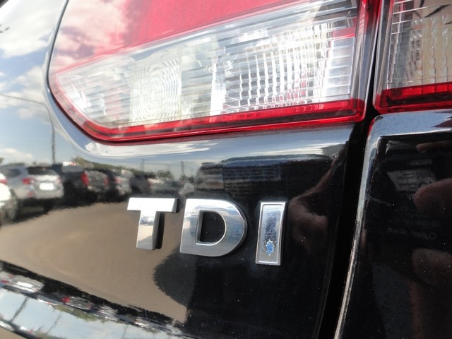 Volkswagen Golf 2dr HB DSG TDI 2012