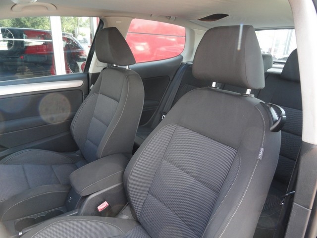 Volkswagen Golf 2dr HB DSG TDI 2012