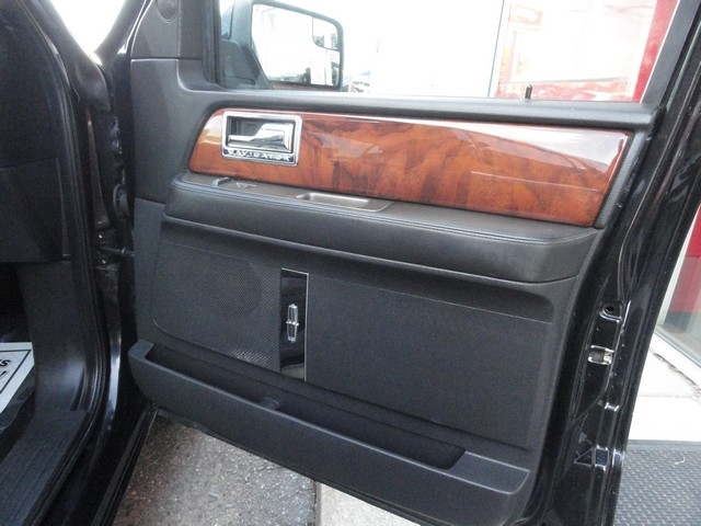 Lincoln Navigator L 4WD 4dr 2014