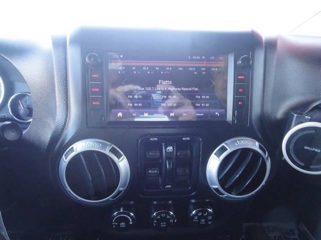 Jeep Wrangler Unlimited 4WD 4dr Sahara 2013