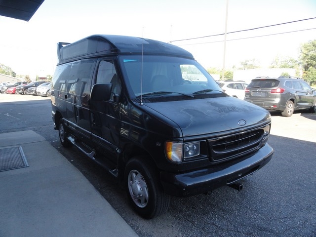 Ford Econoline Cargo Van E-250 1999
