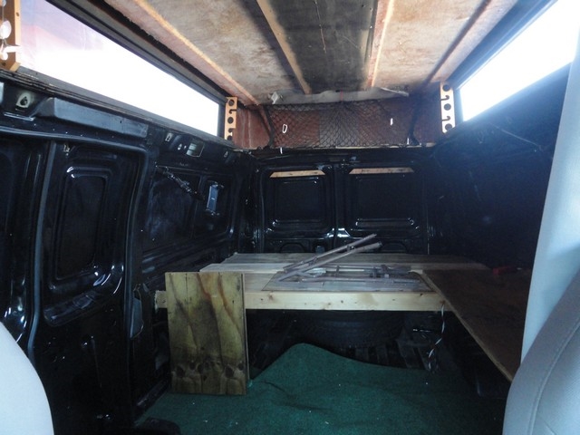 Ford Econoline Cargo Van E-250 1999