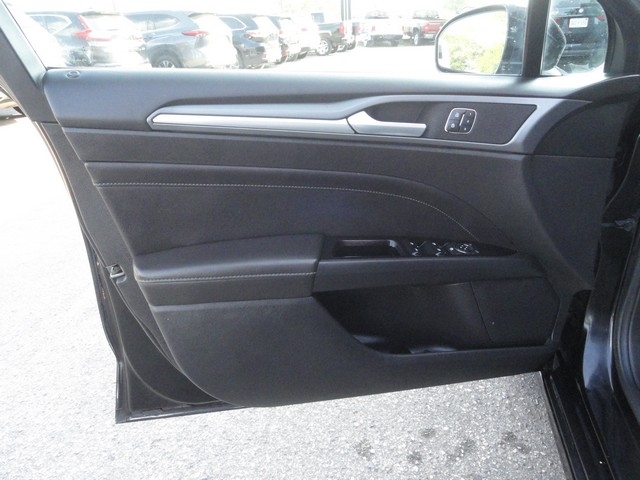 Ford Fusion 4dr Sdn Titanium FWD 2013