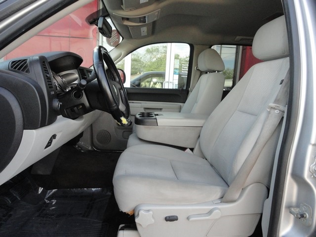 Chevrolet Silverado 1500 4WD Crew Cab 143.5" LT 2010