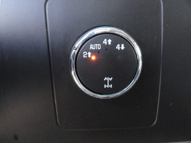 Chevrolet Silverado 1500 4WD Crew Cab 143.5" LT 2010