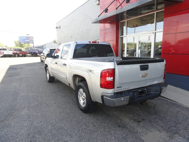 Chevrolet Silverado 1500 4WD Crew Cab 143.5" LT 2010