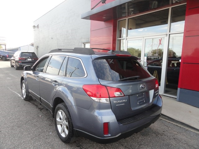 Subaru Outback 4dr Wgn H4 Auto 2.5i Limited 2013