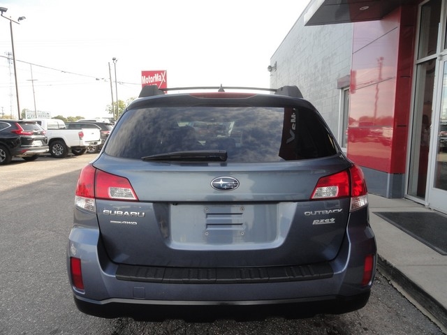 Subaru Outback 4dr Wgn H4 Auto 2.5i Limited 2013